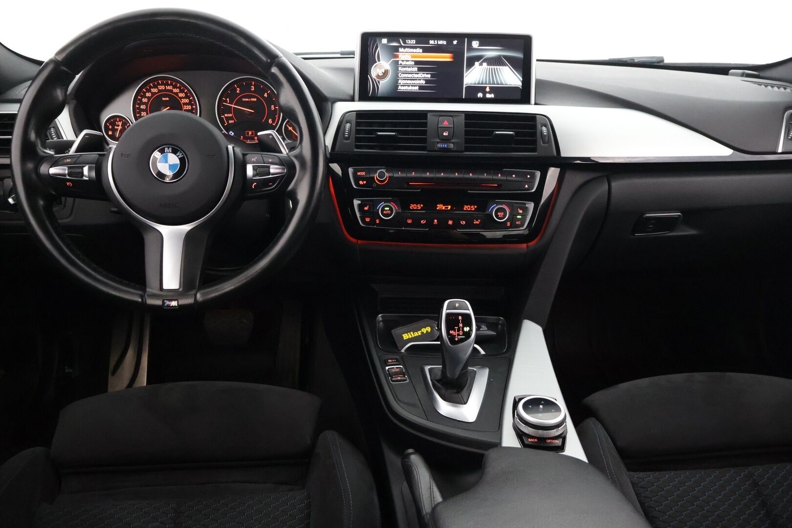 BMW 320 2017 d A xDrive Business M Sport Edition F30 LCI - LCI / HiFi / Sport-penkit / LED / Juuri huollettu