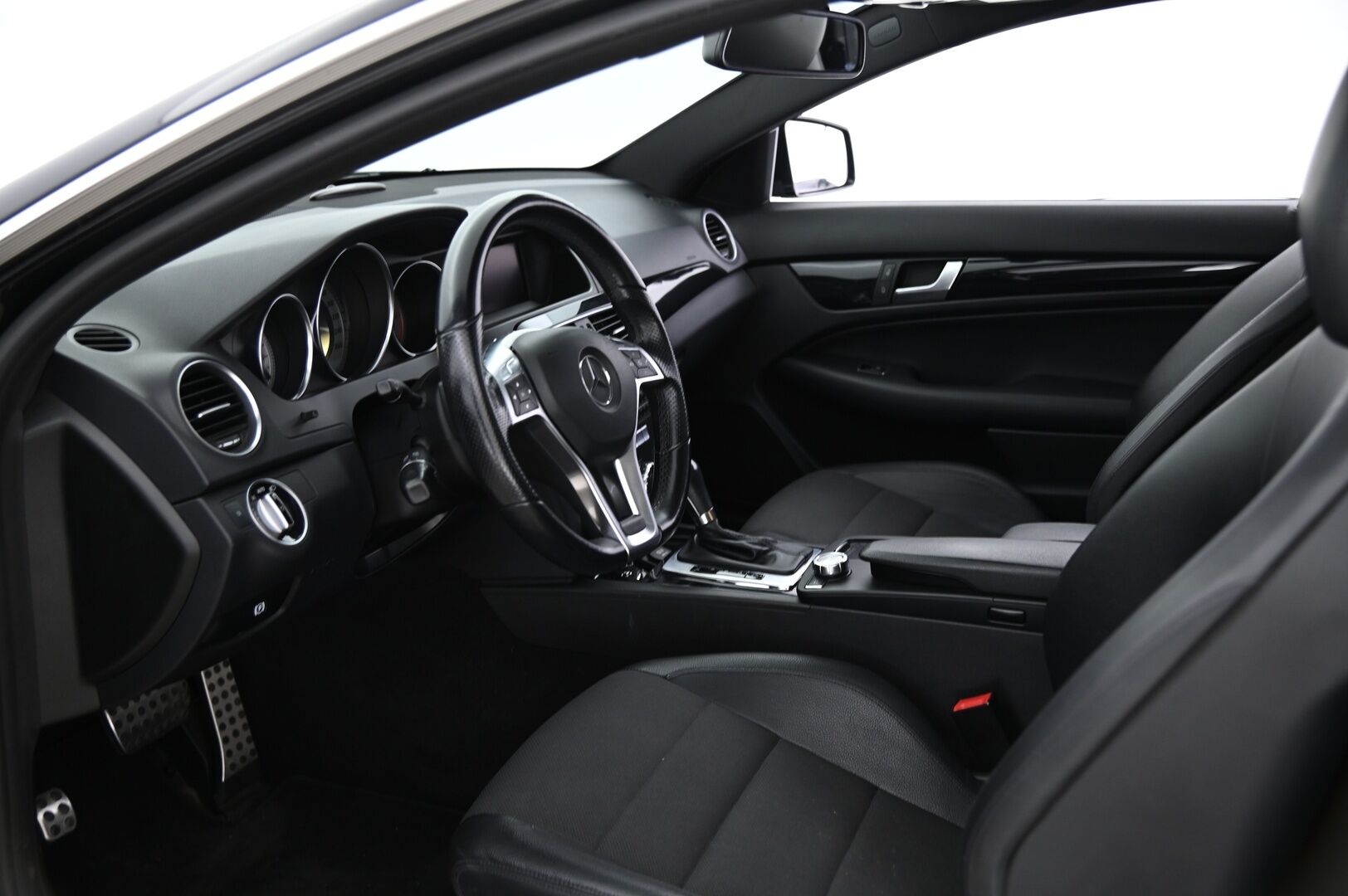 Mercedes-Benz C 2012 220 CDI Coupé AMG A - Juuri saapunut | AMG | Kahdet renkaat aluvantein | Panorama | Sportti penkit | Vetokoukku | - KORKO VAIN 3,99 %