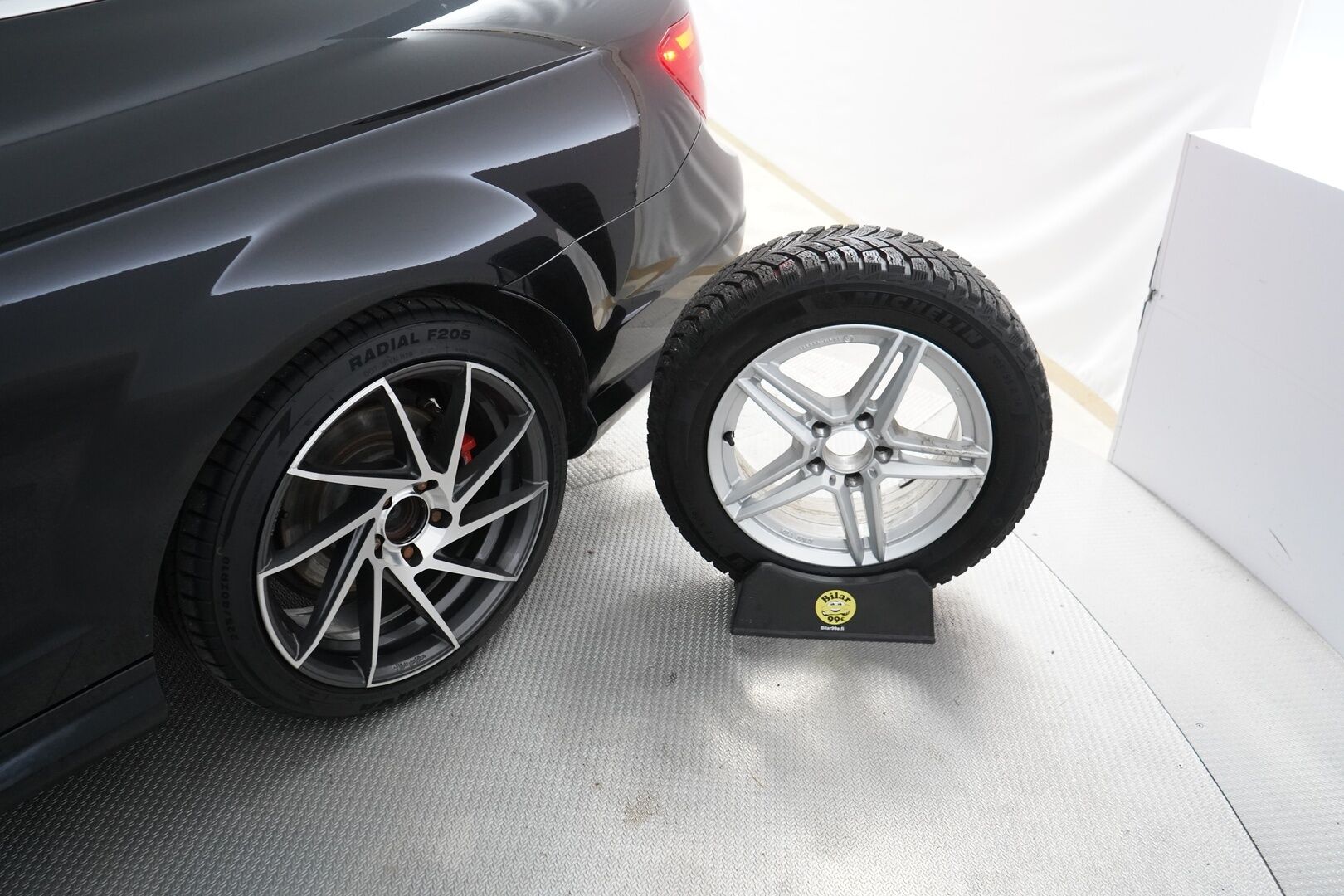 Mercedes-Benz C 2012 220 CDI Coupé AMG A - Juuri saapunut | AMG | Kahdet renkaat aluvantein | Panorama | Sportti penkit | Vetokoukku | Säntilliset huollot | - KORKO VAIN 3,99 %