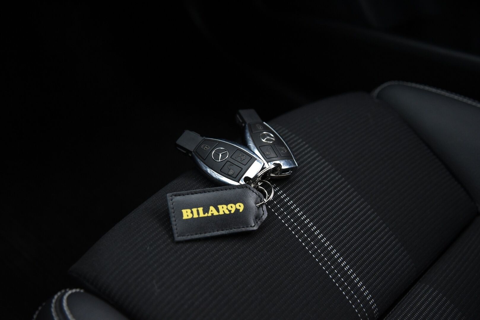 Mercedes-Benz CLA 2016 180 A Premium Business / Suomi auto / P-kamera / Vakkari - Merkkihuollettu / 2x renkaat