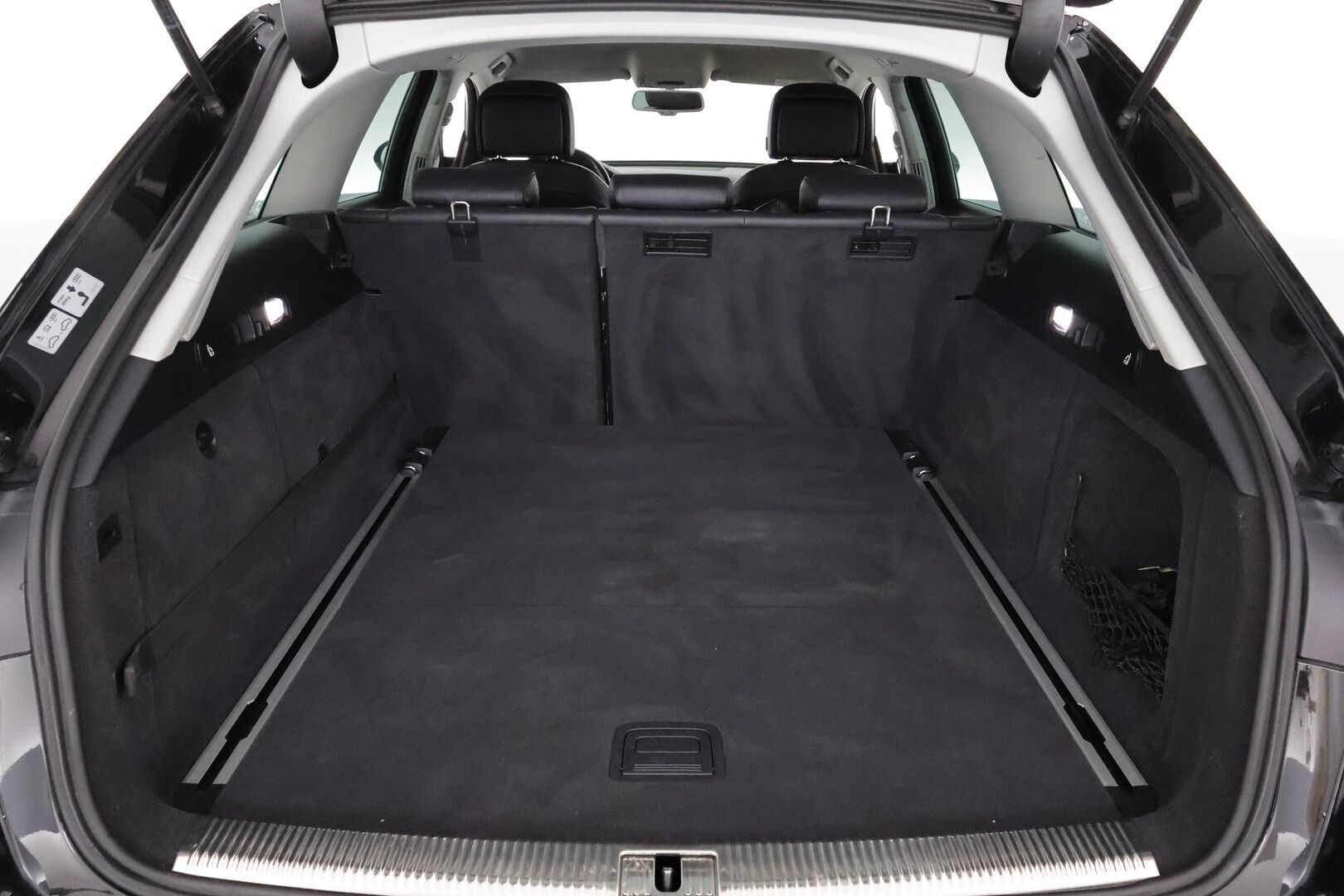 Audi A6 2017 Avant Business Sport 2,0 TDI 140 kW quattro S tronic - Webasto | Facelift | Koukku | LED valot | Sporttipenkit | P.kamera