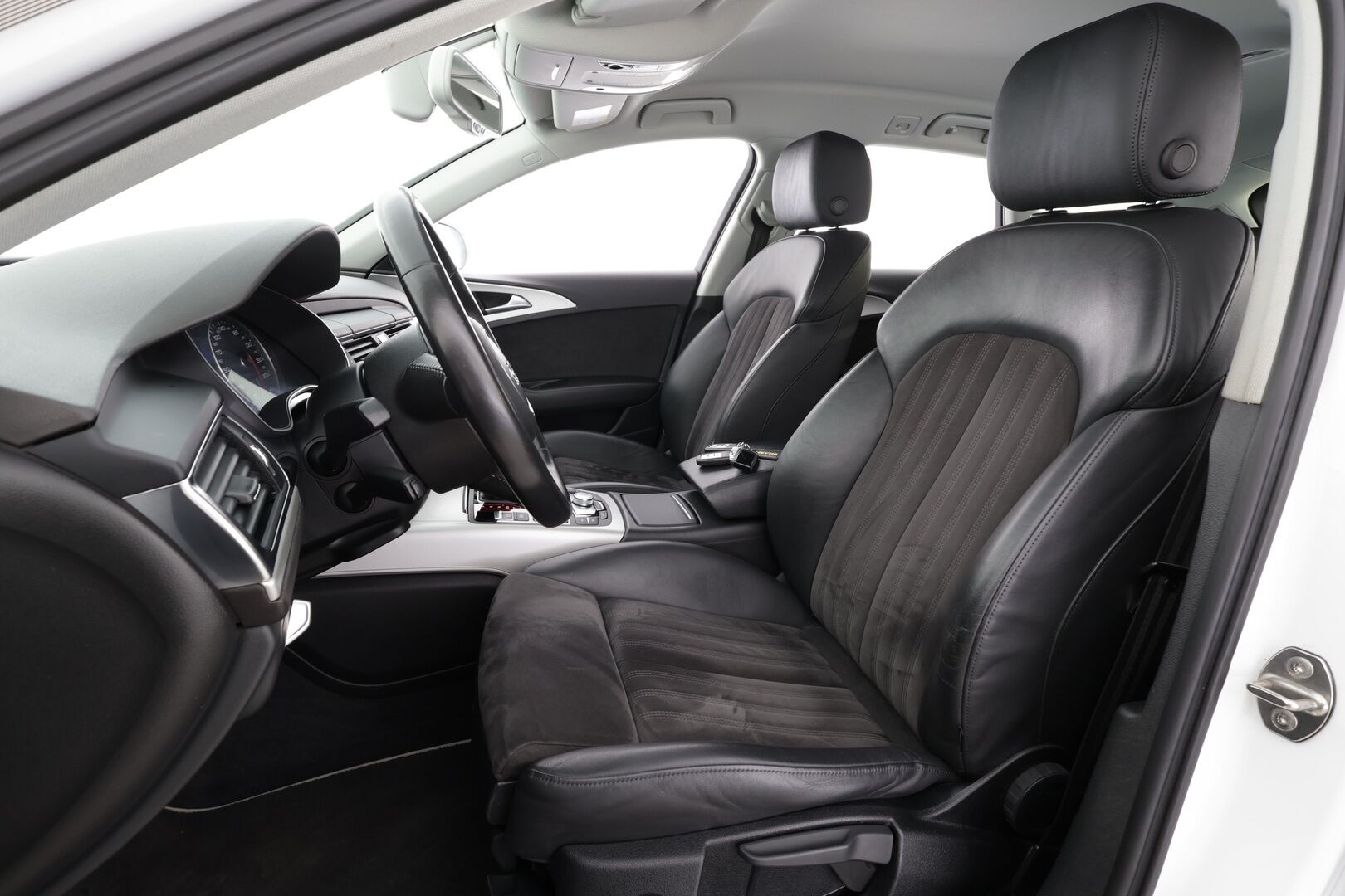 Audi A6 2017 Avant Business Sport 2,0 TDI 140 kW quattro S tronic * Vakkari / P.kamera / LED / Webasto / Koukku * - Suomi-auto / Kahdet renkaat aluvanteilla - HULLU BLACKWEEK KORKOTARJOUS 2,49%