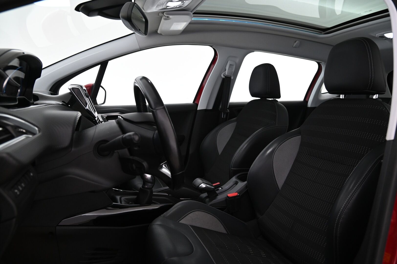 Peugeot 2008 2016 Allure PureTech 110 *Laskikatto / Vakkari / Lohko* - *Suomi-auto / Juuri saapunut*