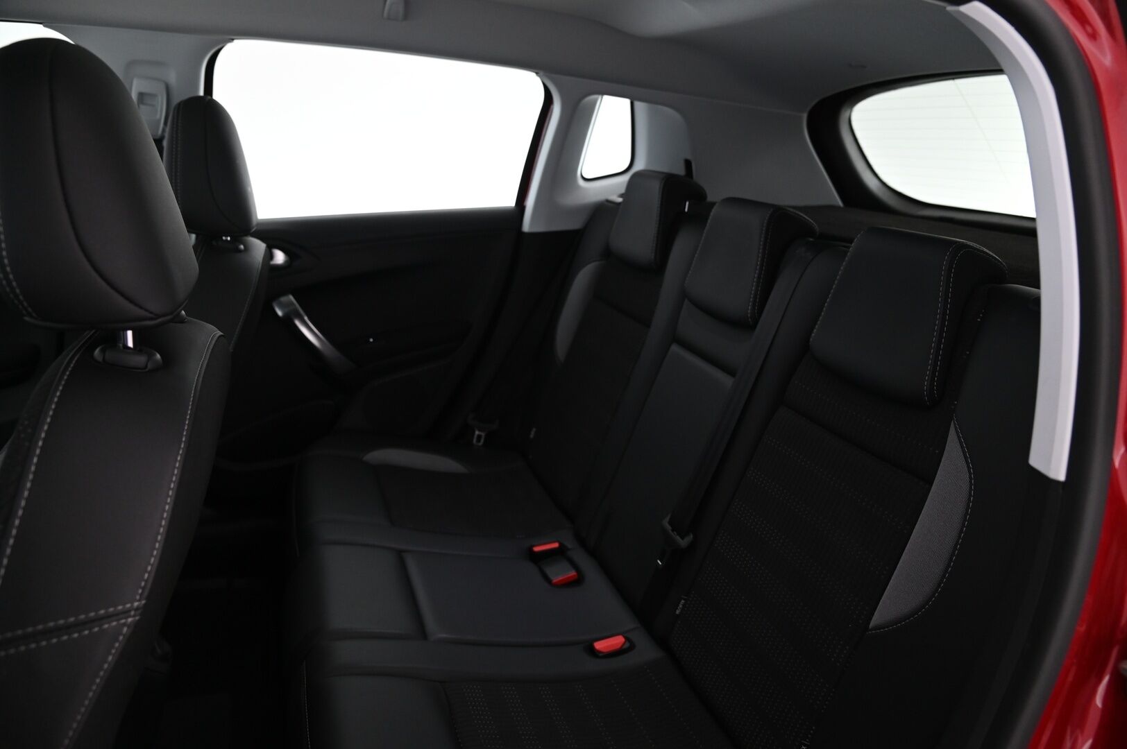 Peugeot 2008 2016 Allure PureTech 110 *Laskikatto / Vakkari / Lohko* - *Suomi-auto / Juuri saapunut*