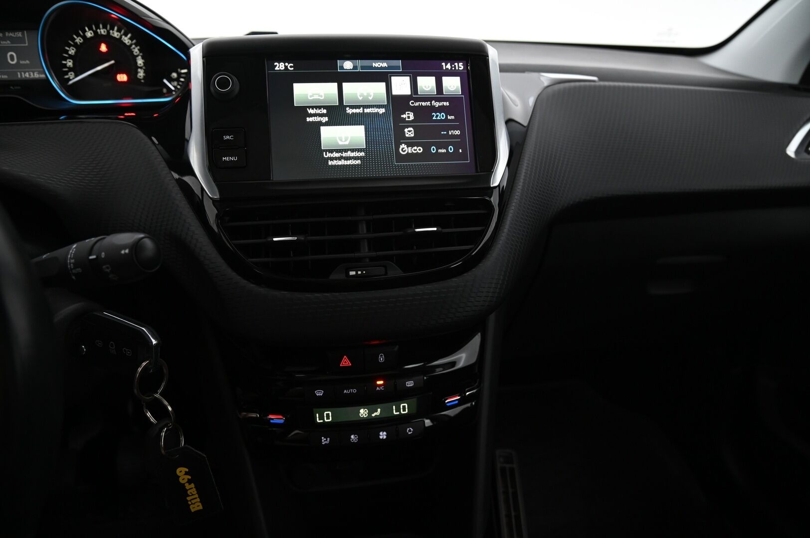 Peugeot 2008 2016 Allure PureTech 110 *Laskikatto / Vakkari / Lohko* - *Suomi-auto / Juuri saapunut*