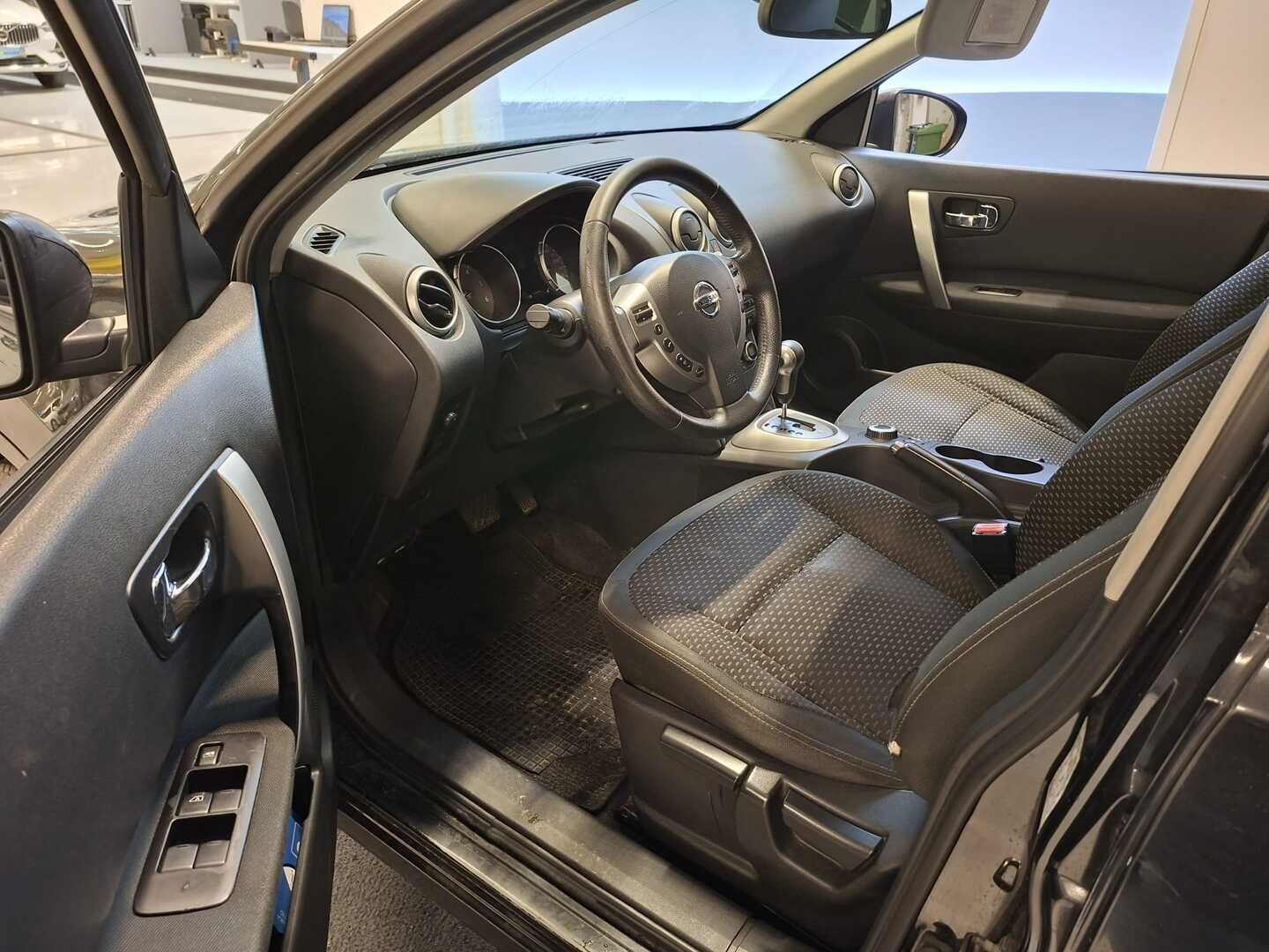 Nissan Qashqai+2 2008 2,0dCi DPF Tekna 6AT 4WD - Leimaa 05/27 asti | 7-paikkainen | 2x vanteet renkaineen | Keyless Go *Myydään Huutokaupat.com*