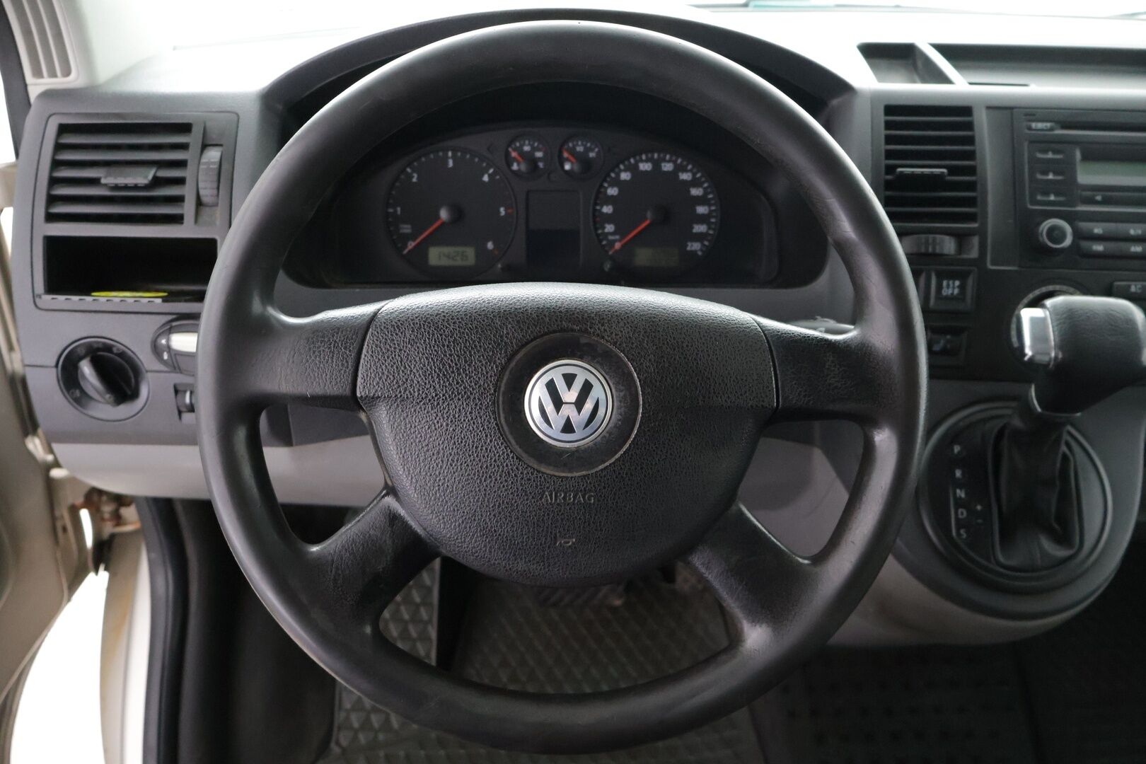 Volkswagen Transporter 2009 TRANSPORTER Umpikorinen 2460cm3 - YritysOutlet - Myydään vain yrityksille - ALV | Pitkä Leima!