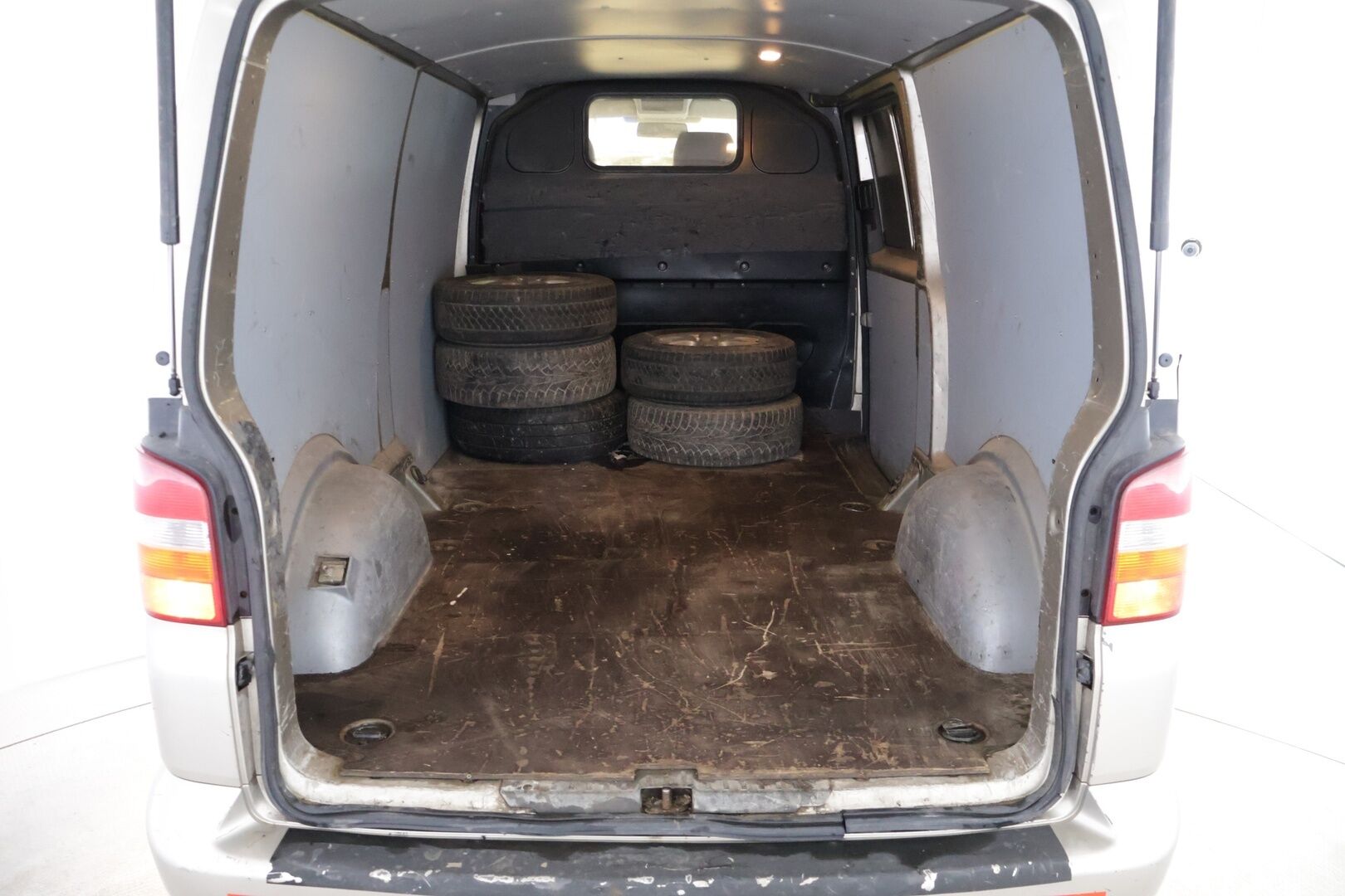Volkswagen Transporter 2009 TRANSPORTER Umpikorinen 2460cm3 - YritysOutlet - Myydään vain yrityksille - ALV | Pitkä Leima!