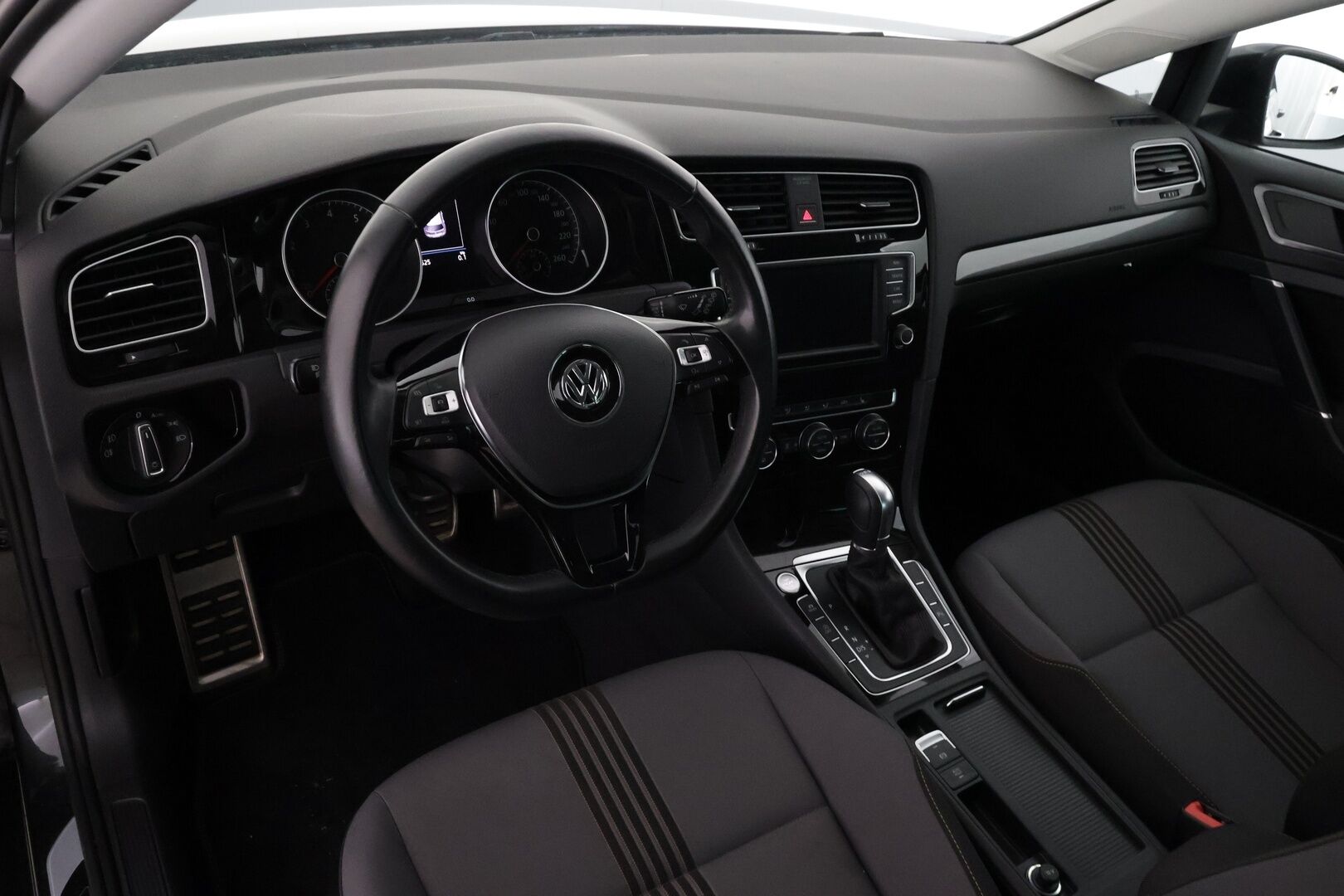 Volkswagen Golf 2017 Allstar 1,4 TSI 110 kW (150 hv) ACT DSG-automaatti - | Webasto | ACC | Xenon | P.Kamera | Apple&Android | Keyless | Navi | 1-om Suomi-auto | Kahdet renkaat | Merkkihuollot |