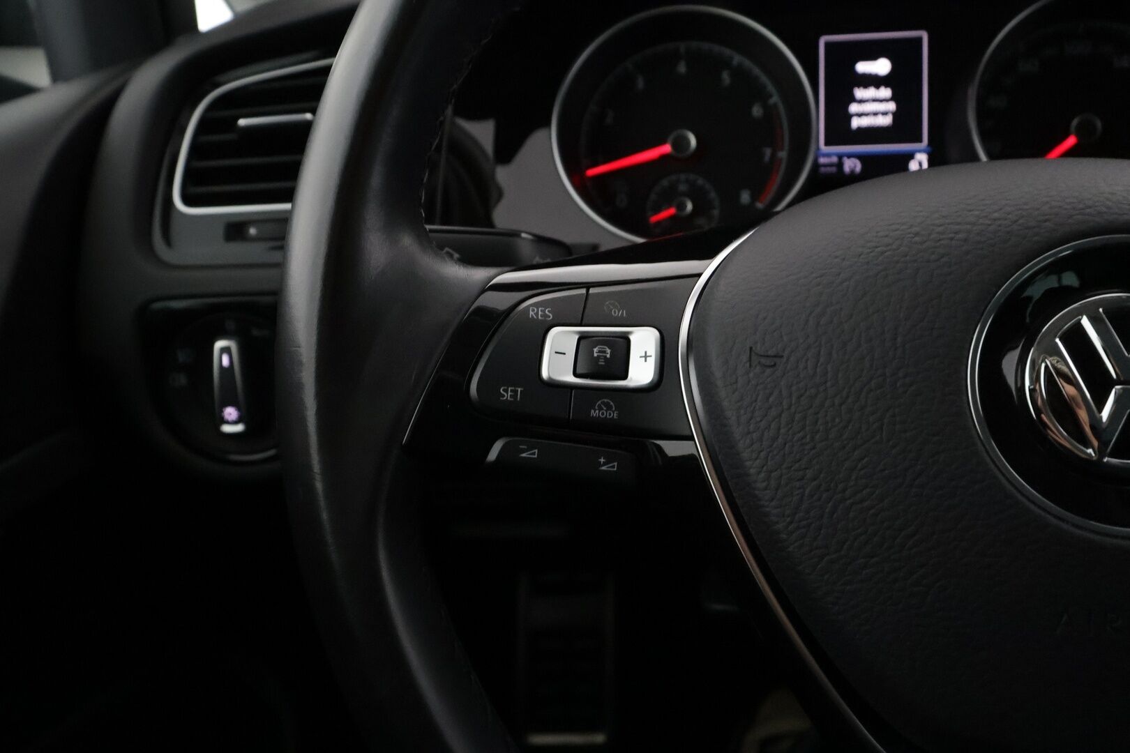 Volkswagen Golf 2017 Allstar 1,4 TSI 110 kW (150 hv) ACT DSG-automaatti - | Webasto | ACC | Xenon | P.Kamera | Apple&Android | Keyless | Navi | 1-om Suomi-auto | Kahdet renkaat | Merkkihuollot |