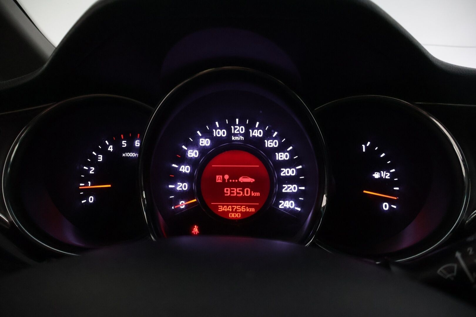 Kia cee'd 2017 1,6 CRDi ISG 136hv EX 5D EcoDynamics - | Tämä auto myydään YritysOutlet -valikoimasta vain yritykselle | Lohkolämmitin | Vakionopeudensäädin | Ratinlämmitin | P. Tutka | Navigointi | Bluetooth |