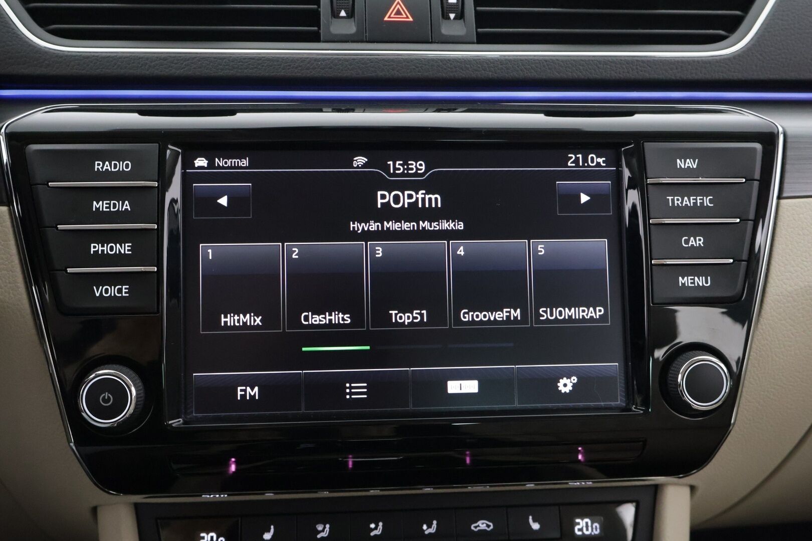 Skoda Superb 2017 1,4 TSI ACT Style DSG Autom. ** Webasto / ACC / Koukku / Canton / Muistipenkki / Keyless - ** Kahdet renkaat vanteineen / Katso varusteet **