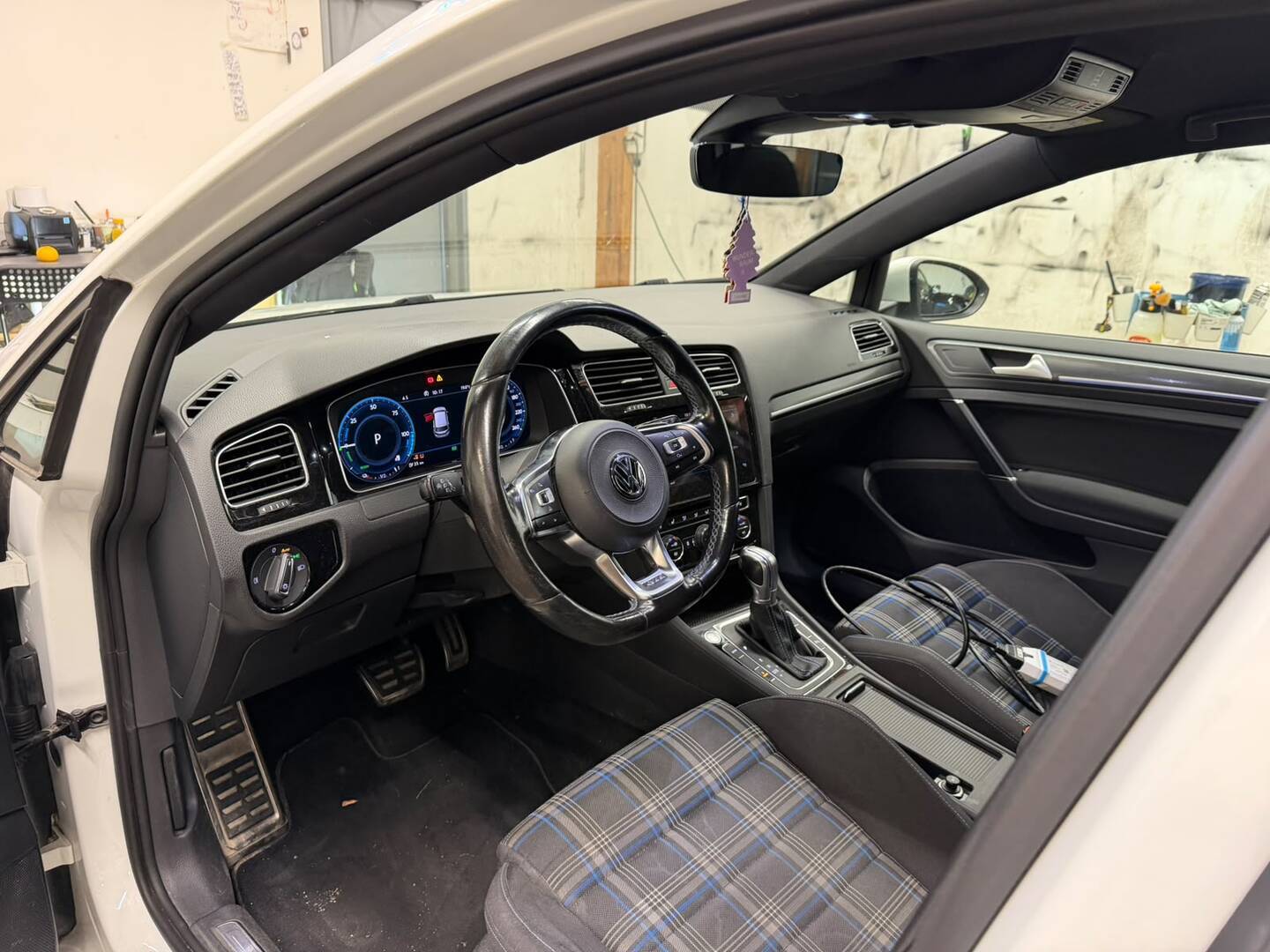 Volkswagen Golf 2017, kuva 3/3