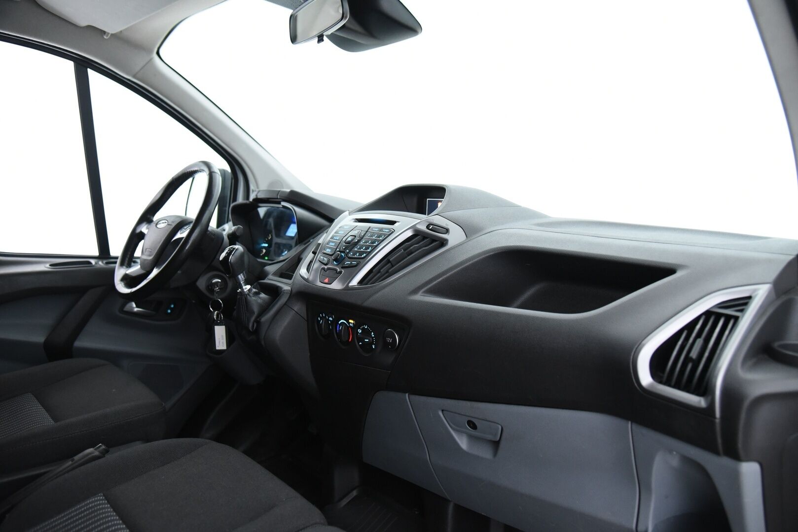 Ford Transit Custom 2017 310 2,0TDCi 130 hv M6 Etuveto Trend Van N1 L2H1 / Suomi-auto / Webasto / Koukku / Vakkari / Bluetooth / Lisävalo / - Jakopää tehty / Hyvällä huoltohistorialla / Tuplaovet / Hyllykkö