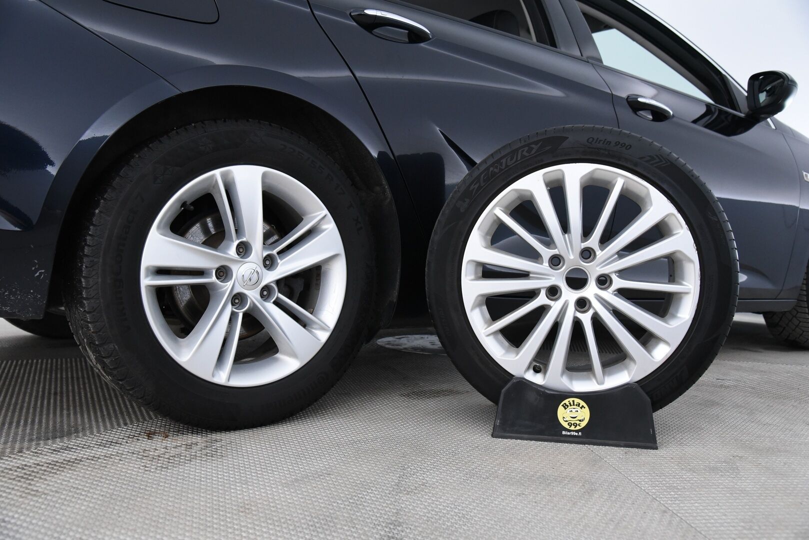 Opel Insignia 2017 Grand Sport Innovation 1,6 CDTI ECOTEC Start/Stop 100kW AT6 - 3,99 % KORKOTARJOUS TÄHÄN AUTOON - 31.5. ASTI! - AGR-istuimet / HUD / Adapt.vak / Matrix-LED / Nahkaverhoilu / P-kamera / 