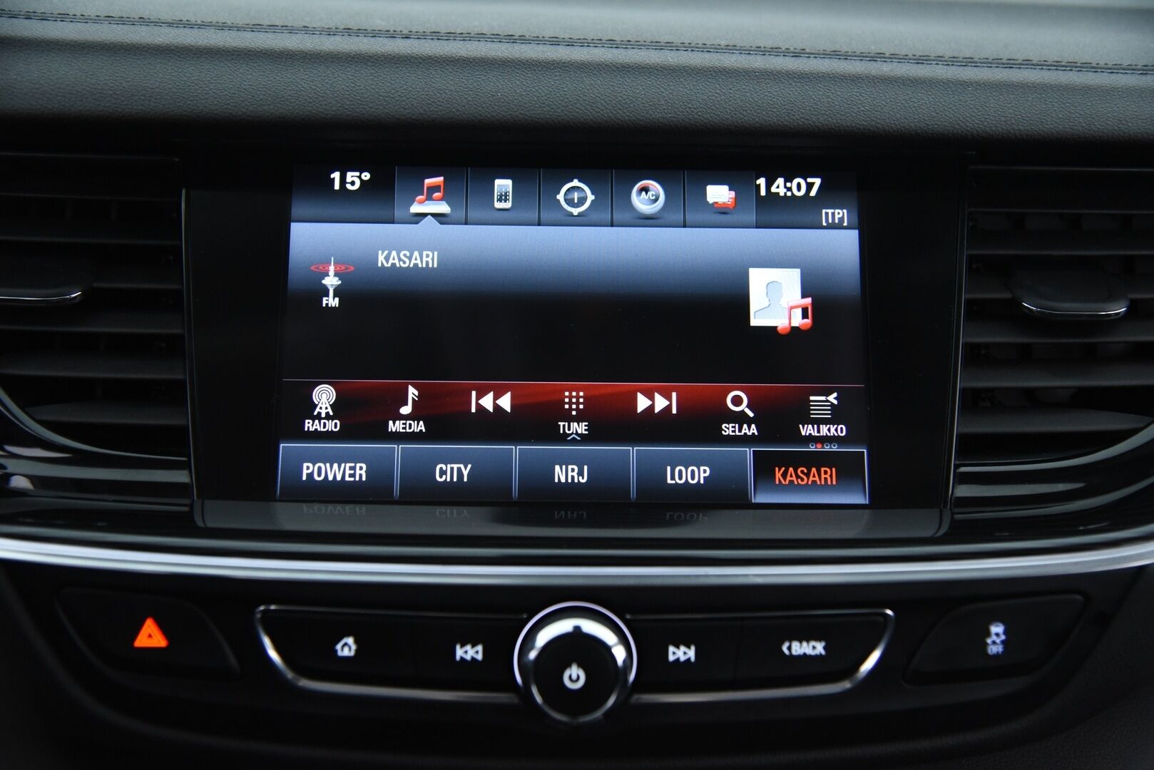 Opel Insignia 2017 Grand Sport Innovation 1,6 CDTI ECOTEC Start/Stop 100kW AT6 - 3,99 % KORKOTARJOUS TÄHÄN AUTOON - 31.5. ASTI! - AGR-istuimet / HUD / Adapt.vak / Matrix-LED / Nahkaverhoilu / P-kamera / 