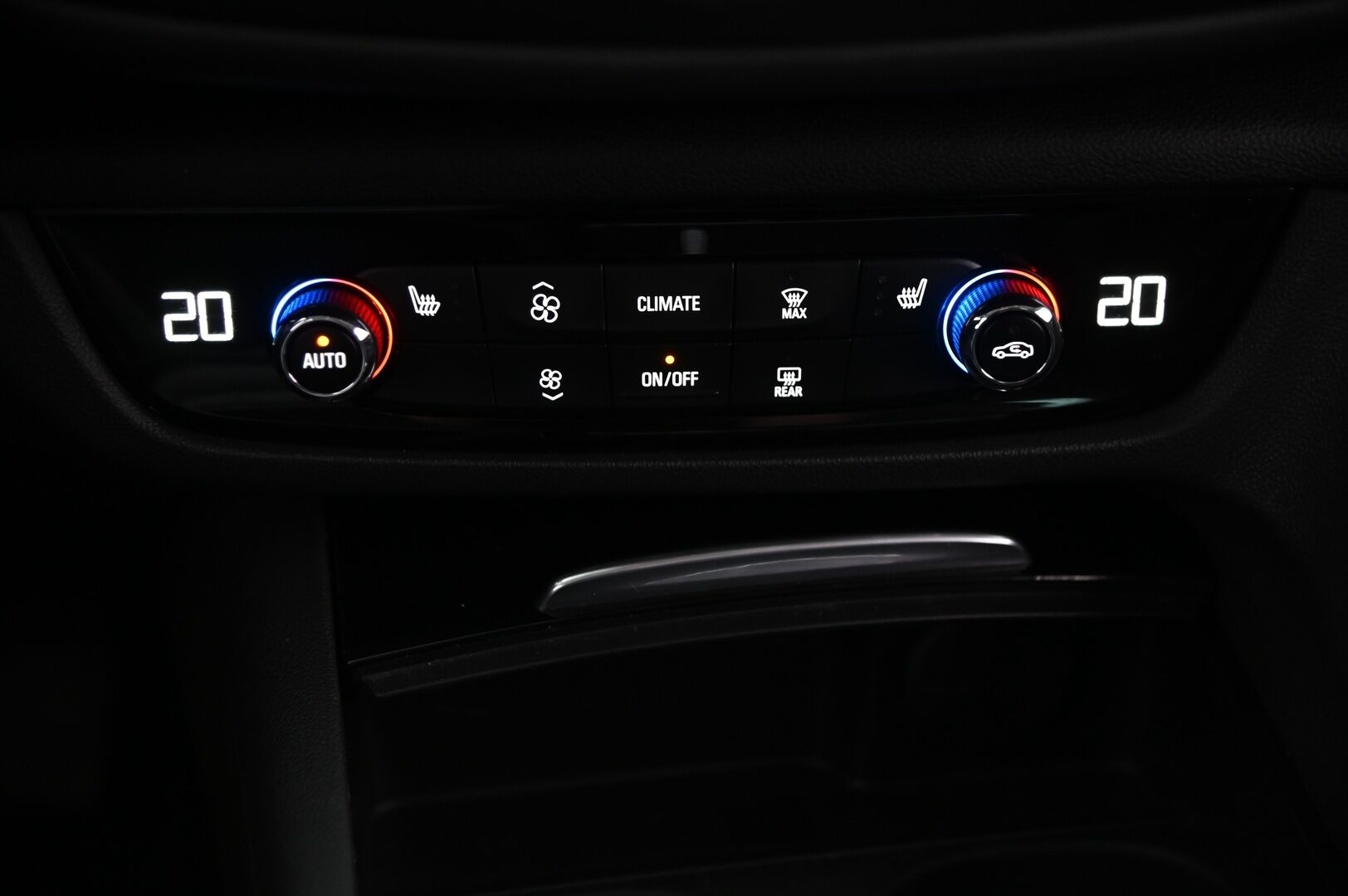 Opel Insignia 2018 Grand Sport Innovation 1,6 CDTI ECOTEC *ACC / Lohko / Ratinlämmitin / HUD / P Kamera* - Suomi-auto kaksilla renkailla ja Vetokoukulla varustettuna!