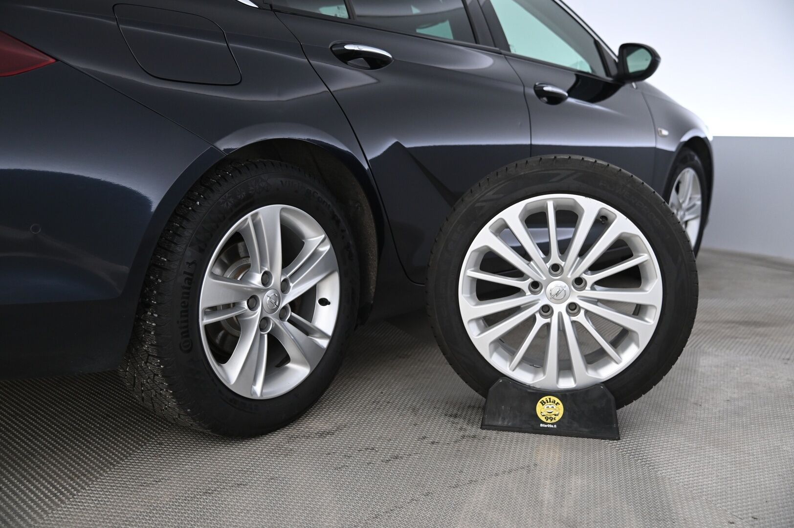 Opel Insignia 2018 Grand Sport Innovation 1,6 CDTI ECOTEC *ACC / Lohko / Ratinlämmitin / HUD / P Kamera* - *Adaptiviinen vakionopeuden säädin / Suomi-auto kaksilla renkailla ja Vetokoukulla varustettuna!