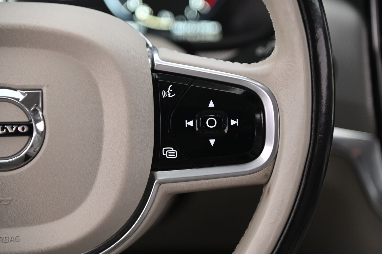 Volvo V90 2017 D5 AWD Inscription aut *HUD / VOC / Muistipenkit / ACC / Webasto / 360 kamera** - *Suomi-auto / 2x renkaat & vanteet / Juuri huollettu*