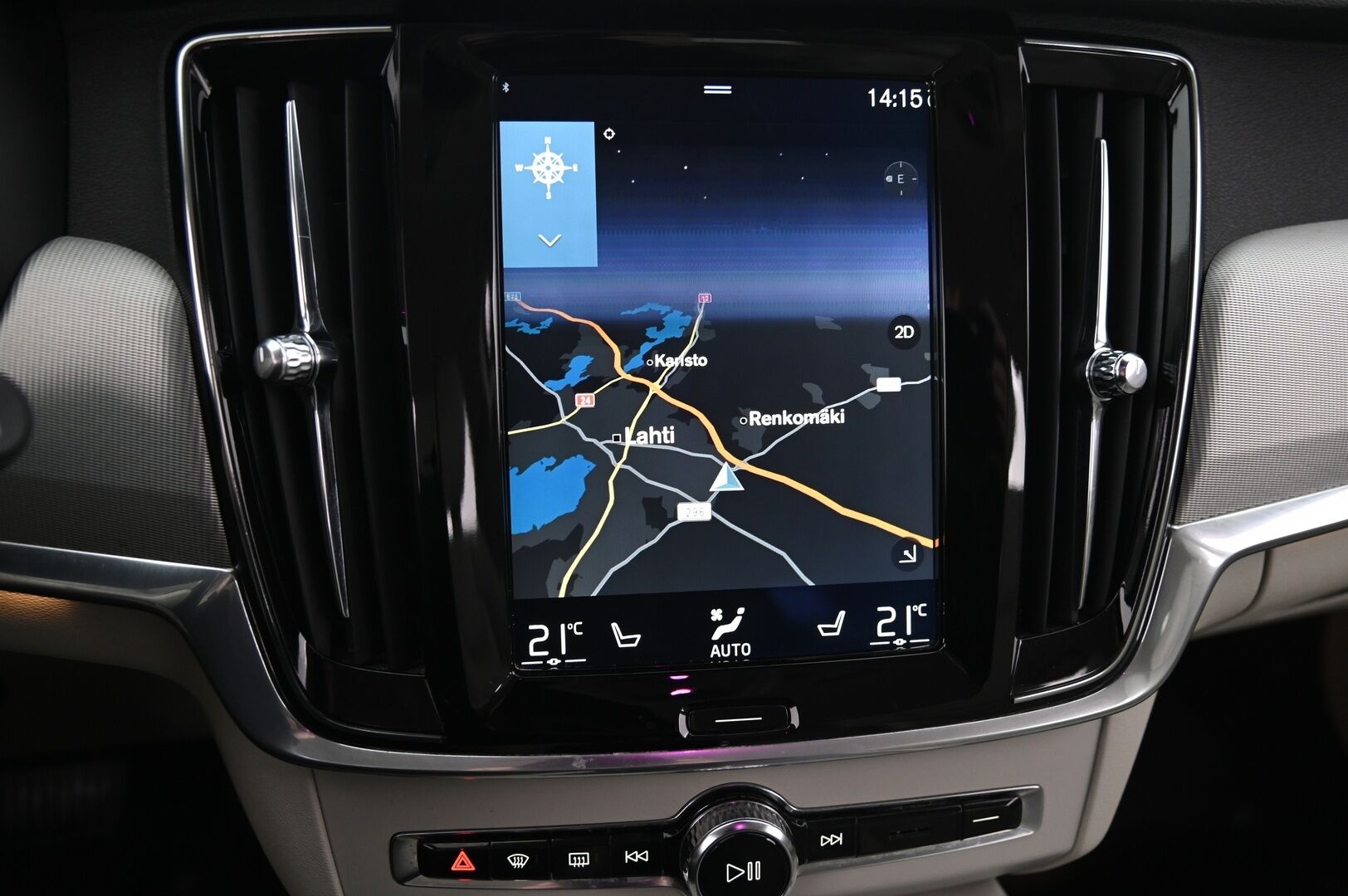 Volvo V90 2017 D5 AWD Inscription aut *HUD / VOC / Muistipenkit / ACC / Webasto / 360 kamera** - *Suomi-auto / 2x renkaat & vanteet / Juuri huollettu*