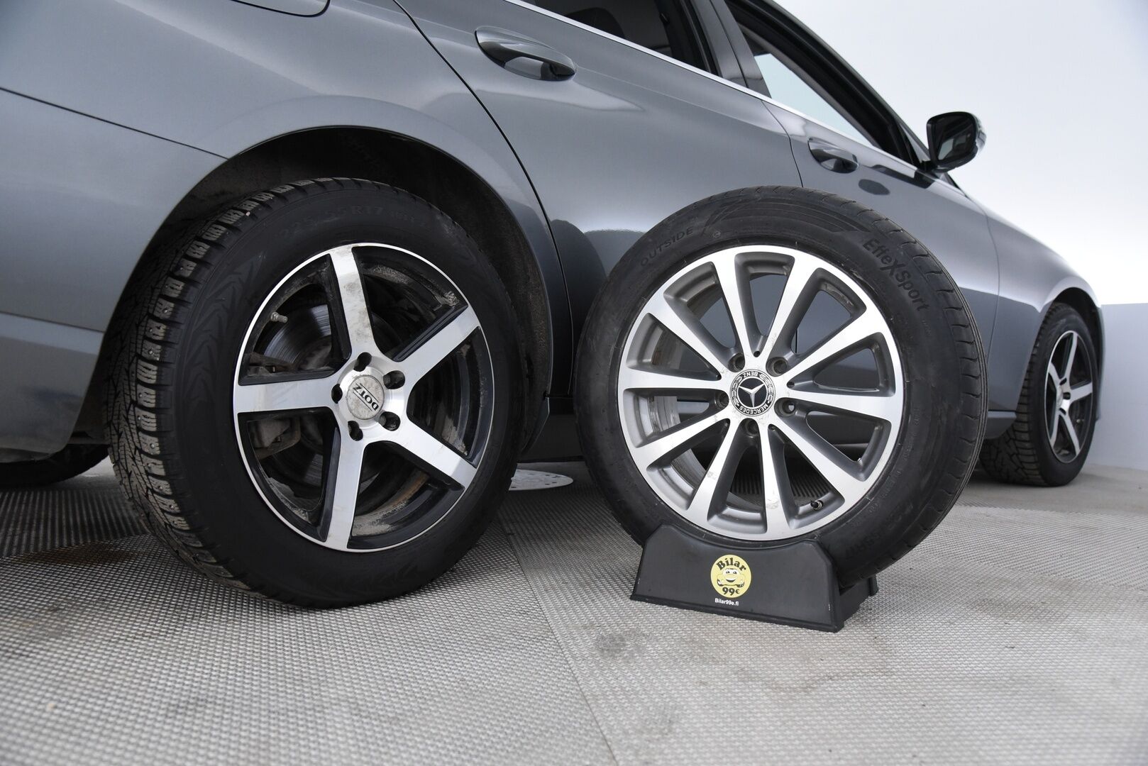 Mercedes-Benz E 2017 220 d 4Matic T A Business / Webasto / P-Kamera / Led High Performance / Sähköluukku - Merkkihuollettu Suomi-Auto!