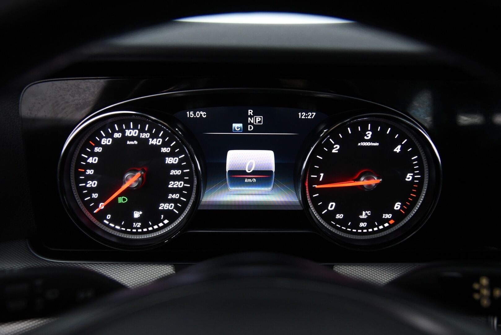 Mercedes-Benz E 2017 220 d 4Matic T A Business / Webasto / P-Kamera / Led High Performance / Sähköluukku - Merkkihuollettu Suomi-Auto!