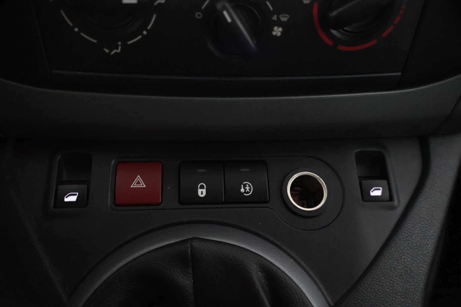 Citroen Berlingo Multispace 2017 PureTech 110 Feel - | YritysOutlet - Myydään vain yrityksille | Hyvä huoltohistoria | Kahdet vanteet + renkaat | Ei vikoja tiedossa | Seuraava katsastus toukokuussa 2027 | 