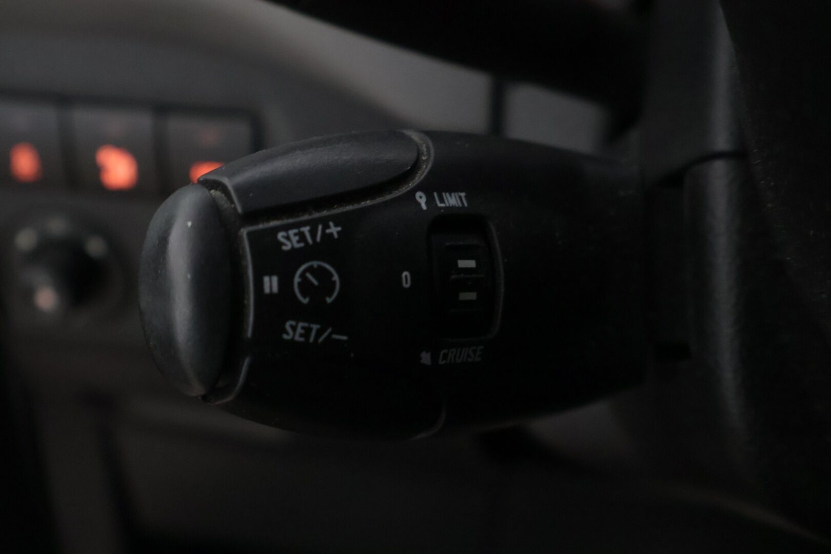 Citroen Berlingo Multispace 2017 PureTech 110 Feel - | YritysOutlet - Myydään vain yrityksille | Hyvä huoltohistoria | Kahdet vanteet + renkaat | Ei vikoja tiedossa | Seuraava katsastus toukokuussa 2027 | 