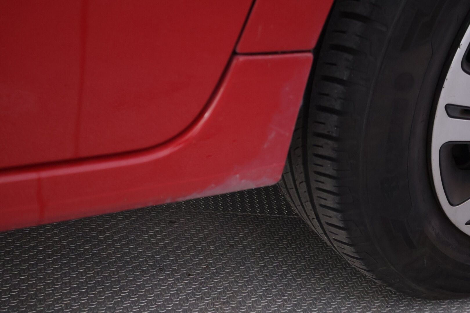 Citroen Berlingo Multispace 2017 PureTech 110 Feel - | YritysOutlet - Myydään vain yrityksille | Hyvä huoltohistoria | Kahdet vanteet + renkaat | Ei vikoja tiedossa | Seuraava katsastus toukokuussa 2027 | 