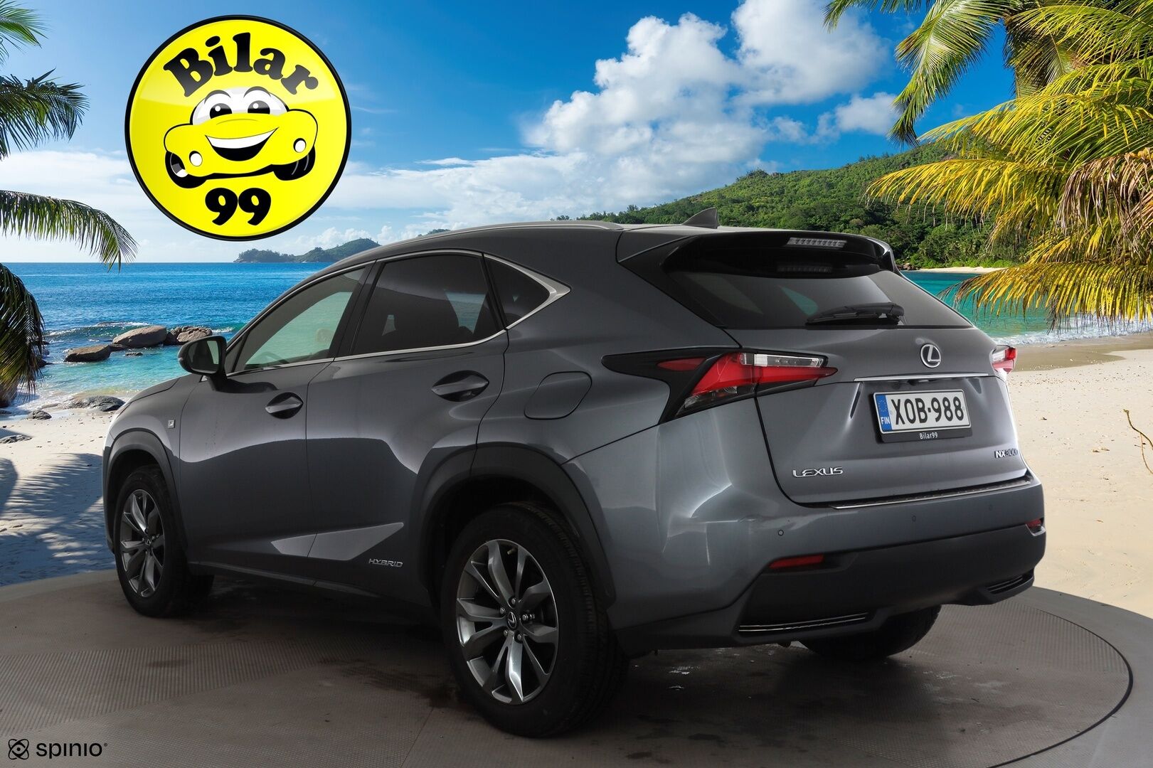 Lexus NX 2014 300h Hybrid A AWD F Sport * ACC / HUD / P.kamera / LED / Navi / Webasto / KeylessGo / Sähköpenkit / Sähköluukku * - Kahdet renkaat aluvanteilla / Merkkihuollettu