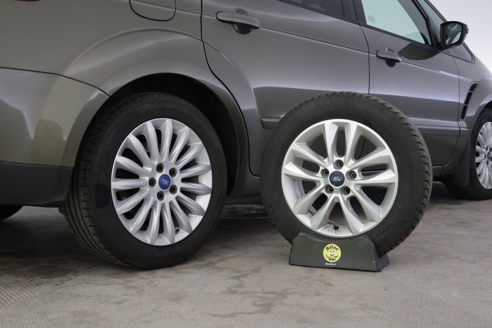Ford S-Max 2014 2,0 TDCi 140 hv PowerShift Edition A6 5-ovinen * Lohkolämmitin / Lämmitettävä tuulilasi / Vakkari / Tutkat taakse / Bluetooth * - * Myydään huutokaupat.comissa! *