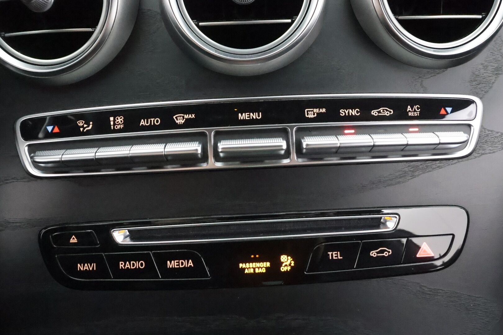 Mercedes-Benz C 2017 180 Coupé A Business AMG - | ILS-LED | P.Tutkat | Sporttipenkit | Nahka-Alcantara | Sisätilanlämmitin | Vakkari | Bluetooth | Suomi-auto | Kahdet renkaat |