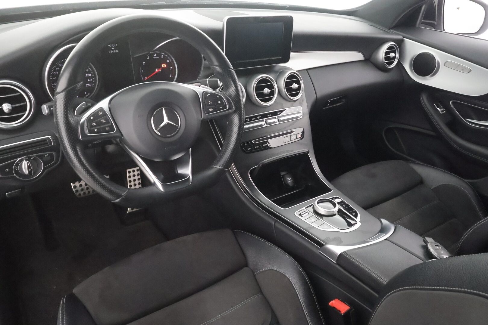 Mercedes-Benz C 2017 180 Coupé A Business AMG - | ILS-LED | P.Tutkat | Sporttipenkit | Nahka-Alcantara | Sisätilanlämmitin | Vakkari | Bluetooth | Suomi-auto | Kahdet renkaat |
