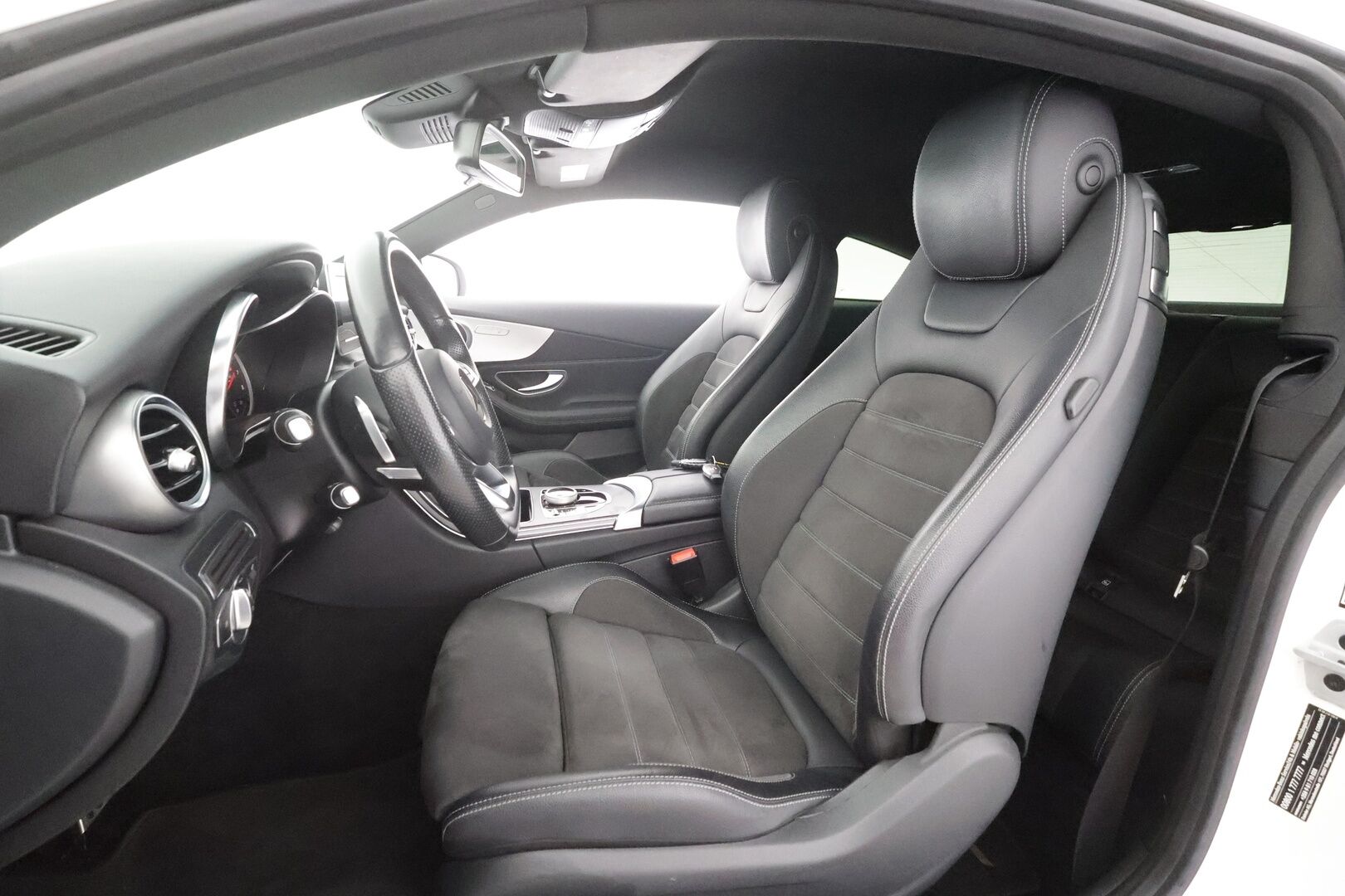Mercedes-Benz C 2017 180 Coupé A Business AMG - | ILS-LED | P.Tutkat | Sporttipenkit | Nahka-Alcantara | Sisätilanlämmitin | Vakkari | Bluetooth | Suomi-auto | Kahdet renkaat |