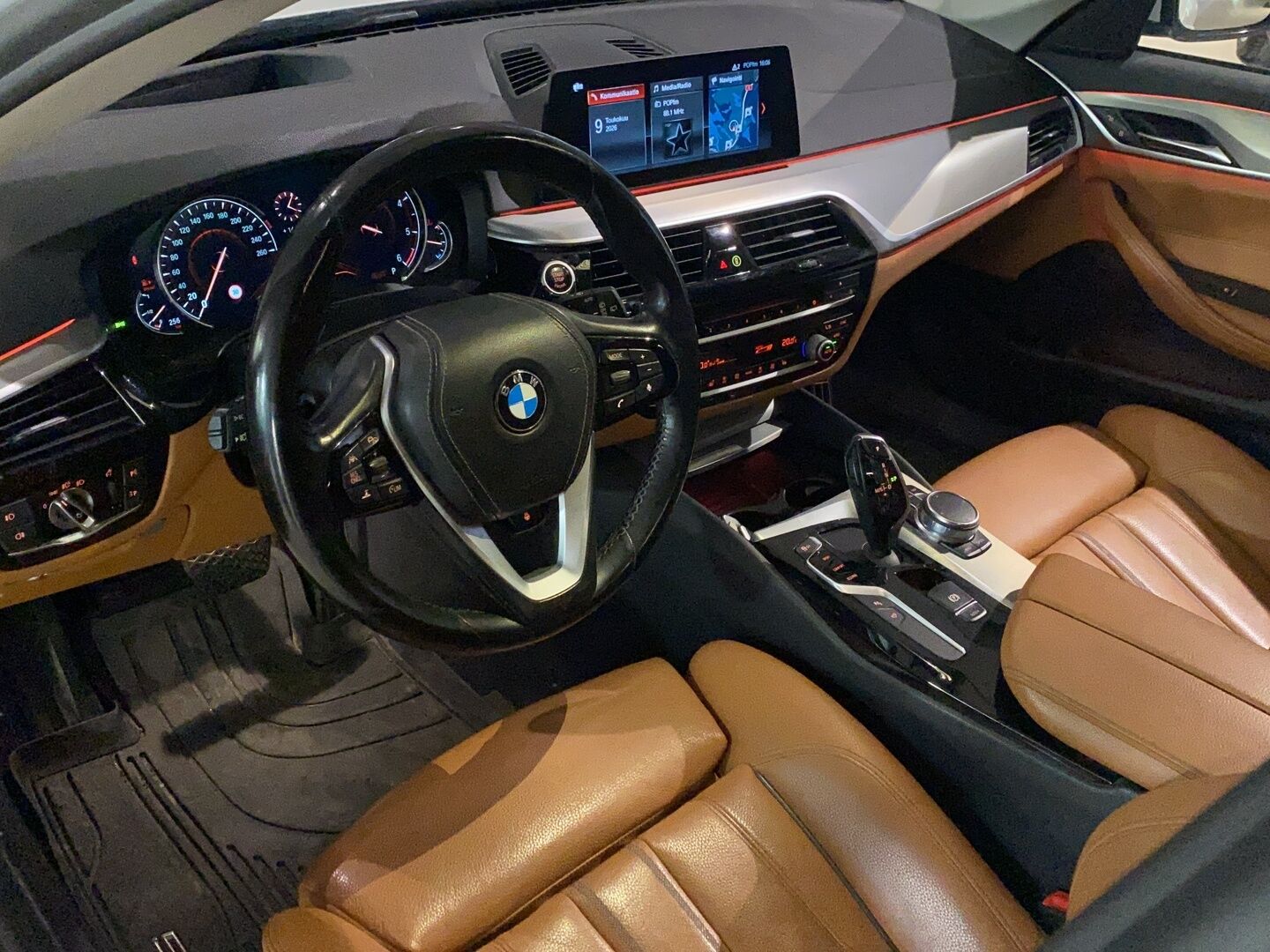 BMW 530 2017 G31 Touring 530d A xDrive Business Comfort - ACC | HUD | 360-kamera | Sporttinahat | Hifi | Suomi-auto | Digimittaristo