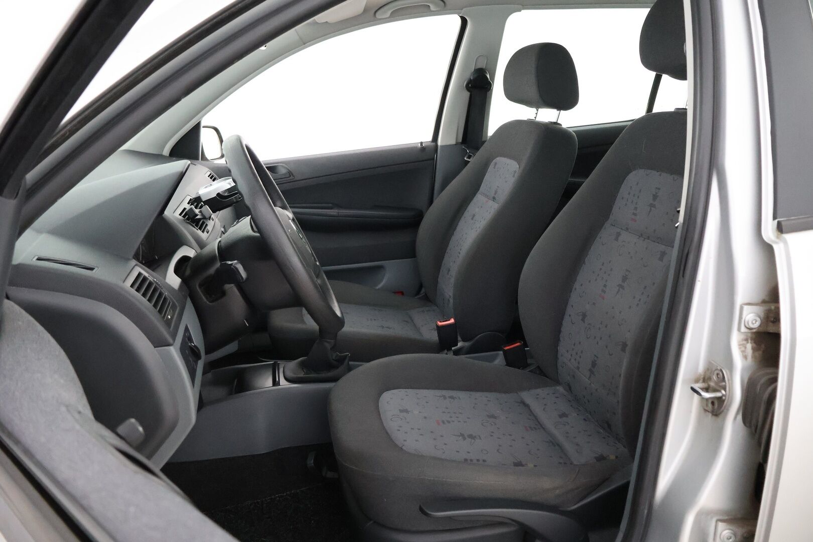 Skoda Fabia Combi 2003 MYYDÄÄN HUUTOKAUPAT.COM!