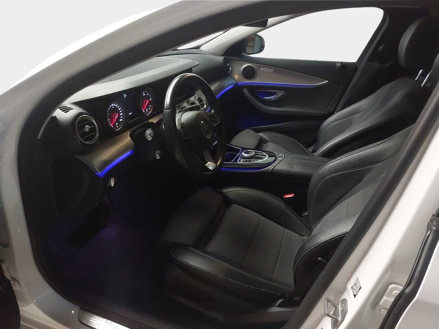 Mercedes-Benz E 2017 200 d A Premium Business AMG - 2Om Suomiauto | Peruutuskamera | LED High Perf | Night | Comand Navi | Puolinahkasisusta | Näyttävä!