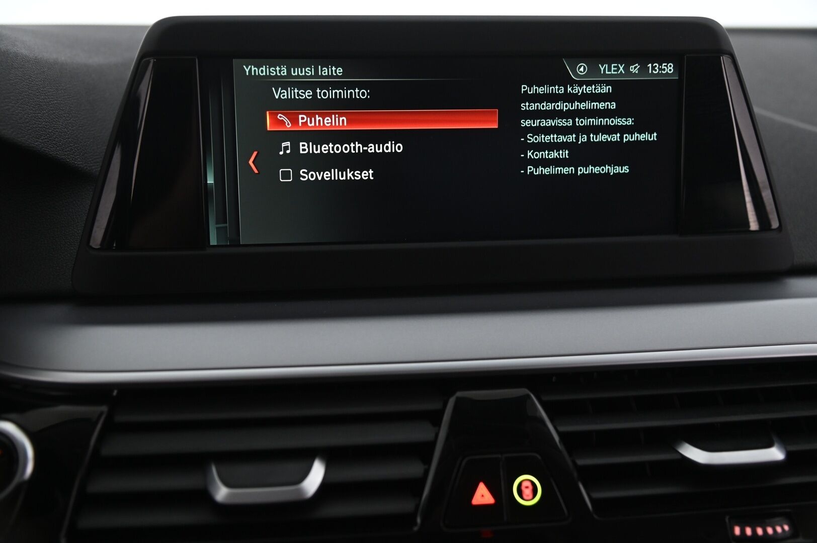 BMW 520 2017 G30 Sedan 520d A Business - Webasto | Koukku | Display key | 2x alut | Suomiauto