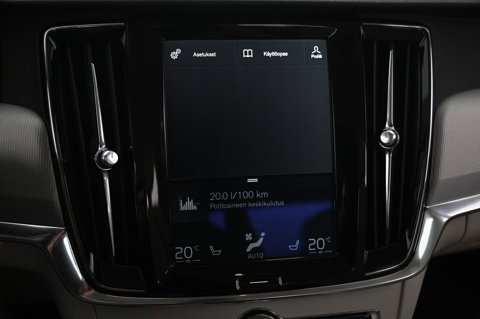 Volvo S90 2017 D4 Inscription aut - Lämmittettävä tuulilasi | VOC | Navi | Led | Suomi-Auto | High perf. Audio | ACC | 2x renkaat&vanteet