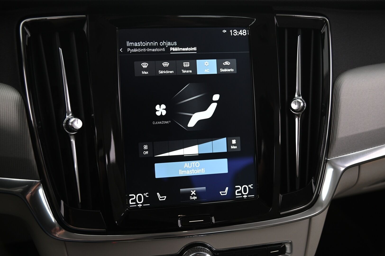 Volvo S90 2017 D4 Inscription aut - Lämmittettävä tuulilasi | VOC | Navi | Led | Suomi-Auto | High perf. Audio | ACC | 2x renkaat&vanteet