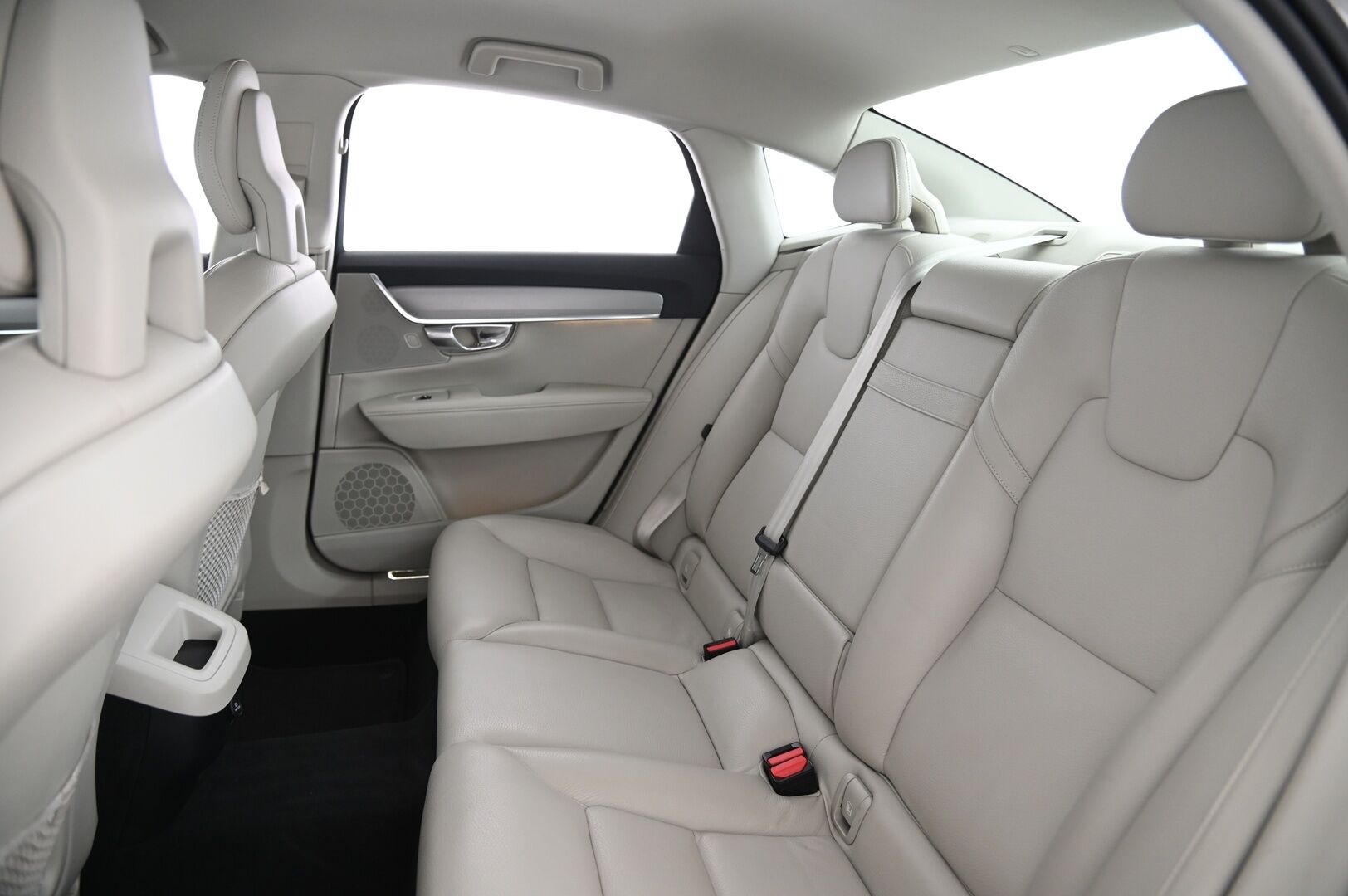 Volvo S90 2017 D4 Inscription aut - Lämmittettävä tuulilasi | VOC | Navi | Led | Suomi-Auto | High perf. Audio | ACC | 2x renkaat&vanteet