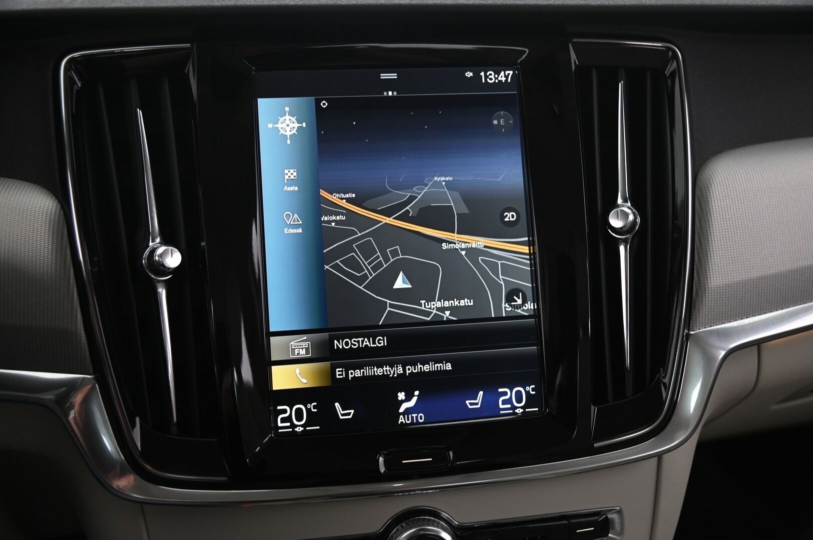 Volvo S90 2017 D4 Inscription aut - Lämmittettävä tuulilasi | VOC | Navi | Led | Suomi-Auto | High perf. Audio | ACC | 2x renkaat&vanteet
