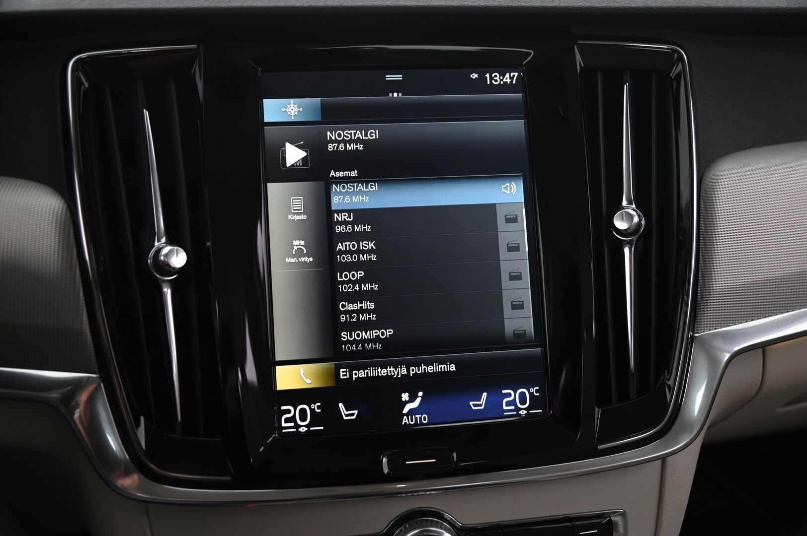 Volvo S90 2017 D4 Inscription aut - Lämmittettävä tuulilasi | VOC | Navi | Led | Suomi-Auto | High perf. Audio | ACC | 2x renkaat&vanteet