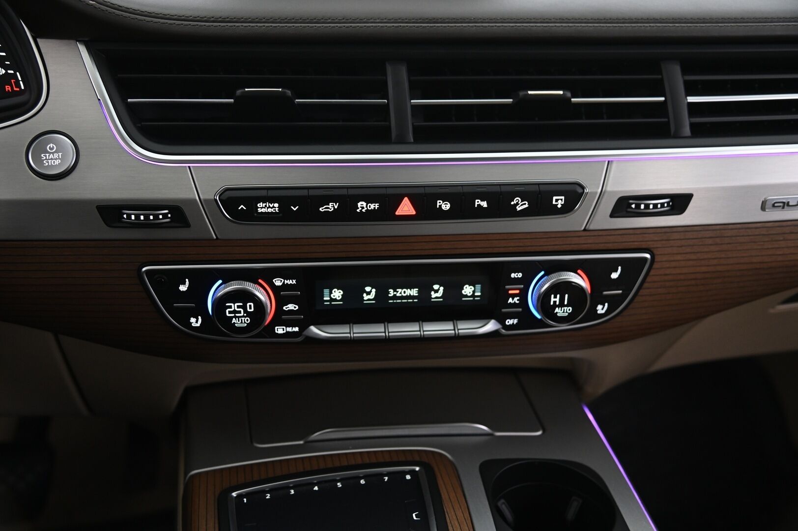 Audi Q7 2017 Business 3,0 V6 TDI e-tron quattro tiptronic - Huippuvarusteltu! | Webasto | Hierovat Penkit | ACC |  BOSE | Hieronta & Tuuletus | HUD | Panoraama | 360° | Digimittaristo | Muistipenkit | Soft Close | Night Vision | Juuri Katsastettu! - KORKO VAIN 3,99 %