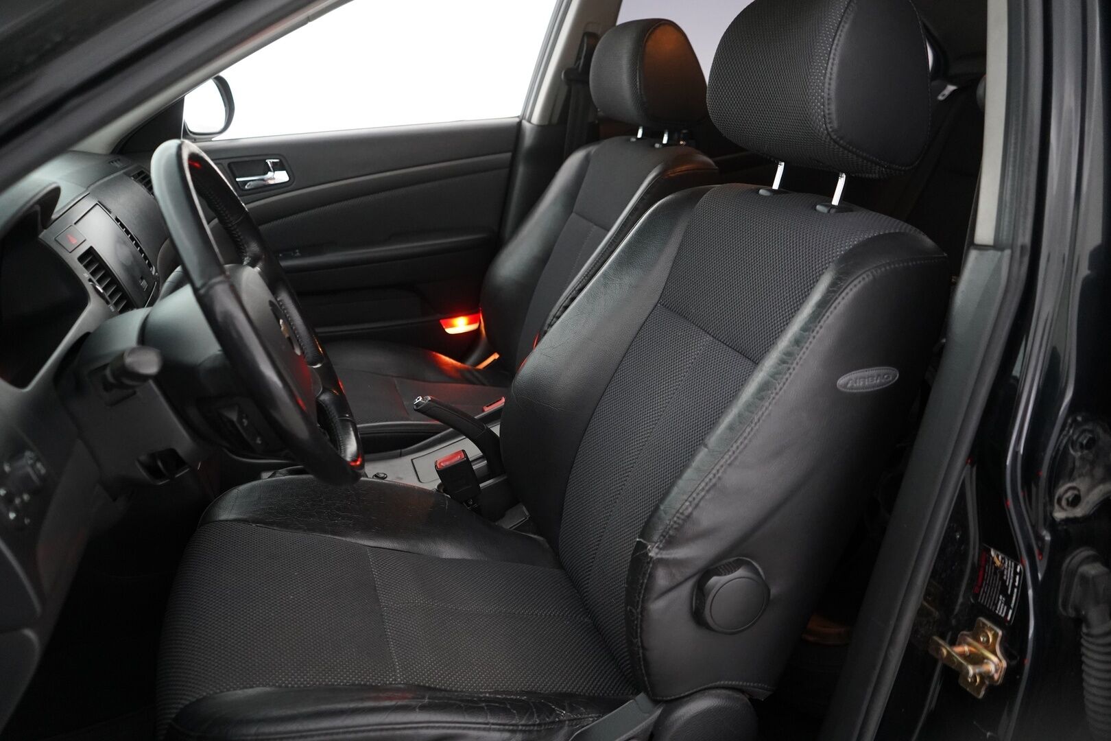 Chevrolet Epica 2006 4-ov LS 2,0 M/T AC - MYYDÄÄN HUUTOKAUPAT.COM