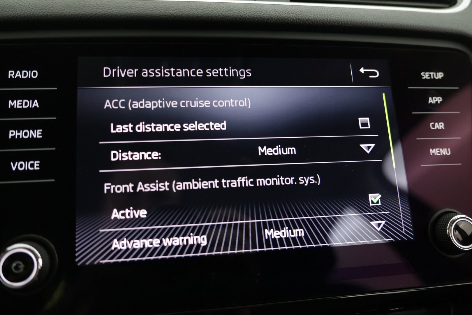 Skoda Octavia 2017 1,6 TDI Style DSG Autom / ACC  / Fullink/ Koukku - HULLUT AVAJAISHULINAT KORKOTARJOUS 3,29 %