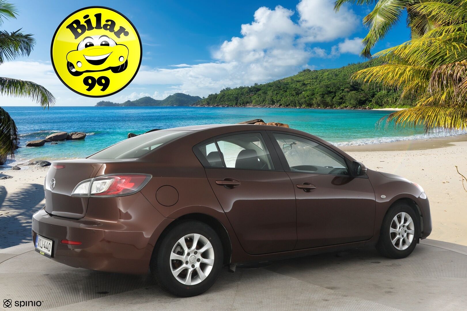 Mazda 3 2012 Mazda 3 Sedan ** Cruise / Lohko / Irroitettava koukku** - AUX / Kahdet renkaat vanteineen / Juuri huollettu ja katsastettu