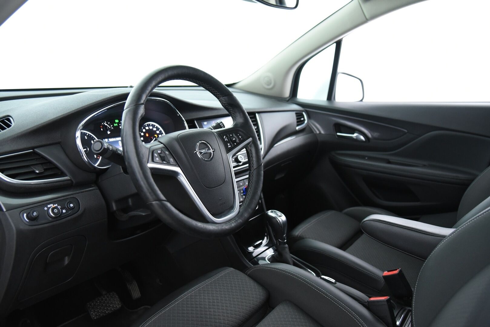 Opel Mokka 2017 X Innovation 1,4 Turbo ECOTEC / P-Kamera / Ratinlämmitys / Apple&Android / Keyless / Kaistavahti - Pienikulutteinen Suomi-Auto / LED-Ajovalot / 2 Renkaat vanteilla
