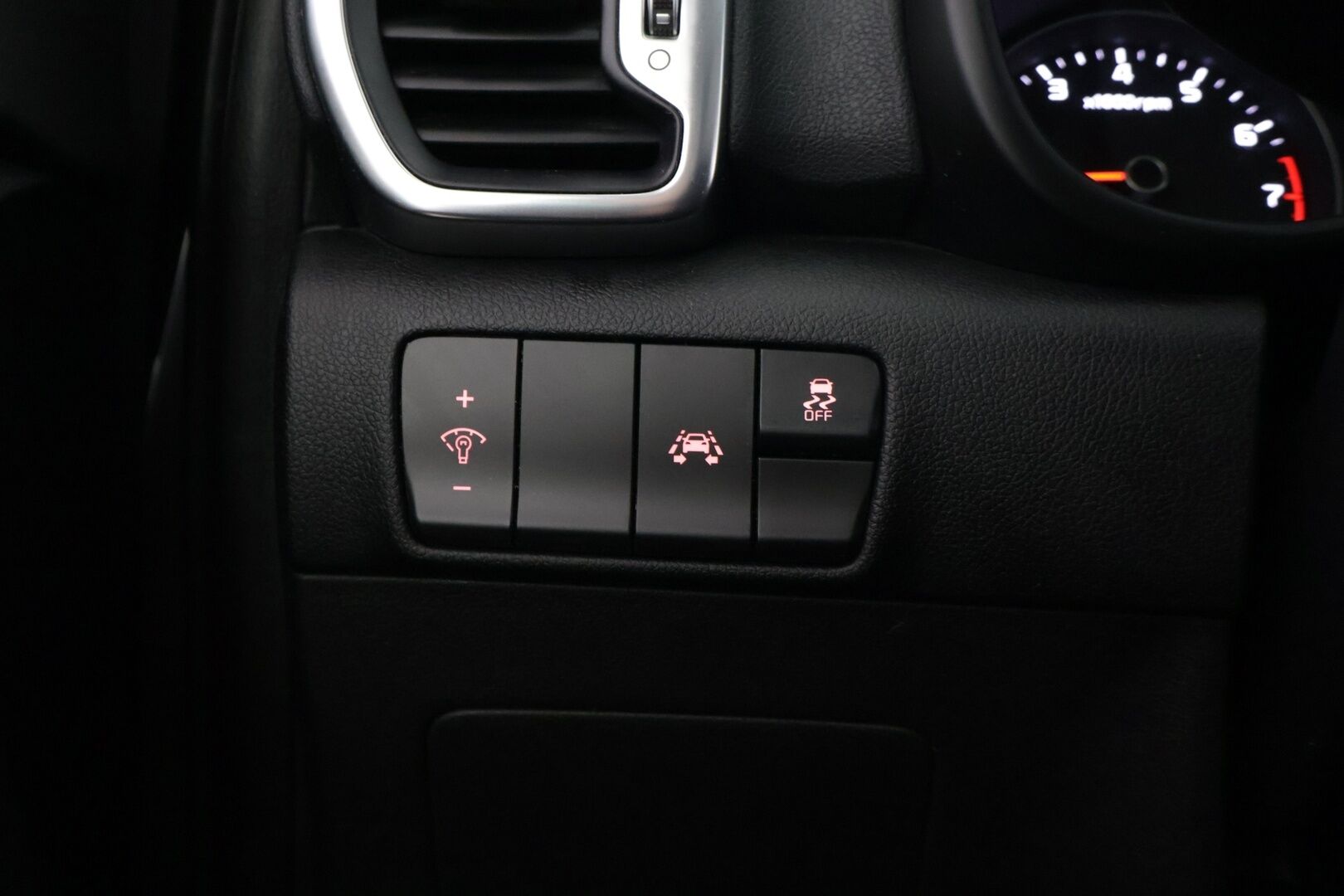 Kia Sportage 2018 1,6 ISG Urban EX EcoDynamics ** Juuri huollettu / Ratinlämmitin / Navi / CarPlay / P-Kamera / Tutkat ** - Osta nyt, maksa vasta ensi vuonna