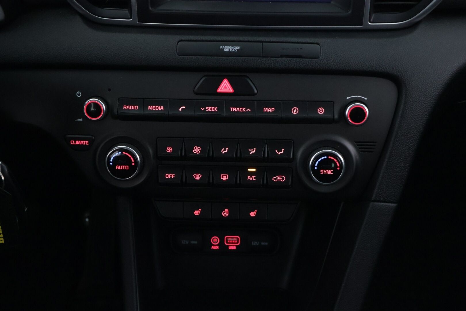 Kia Sportage 2018 1,6 ISG Urban EX EcoDynamics ** Juuri huollettu / Ratinlämmitin / Navi / CarPlay / P-Kamera / Tutkat ** - Osta nyt, maksa vasta ensi vuonna